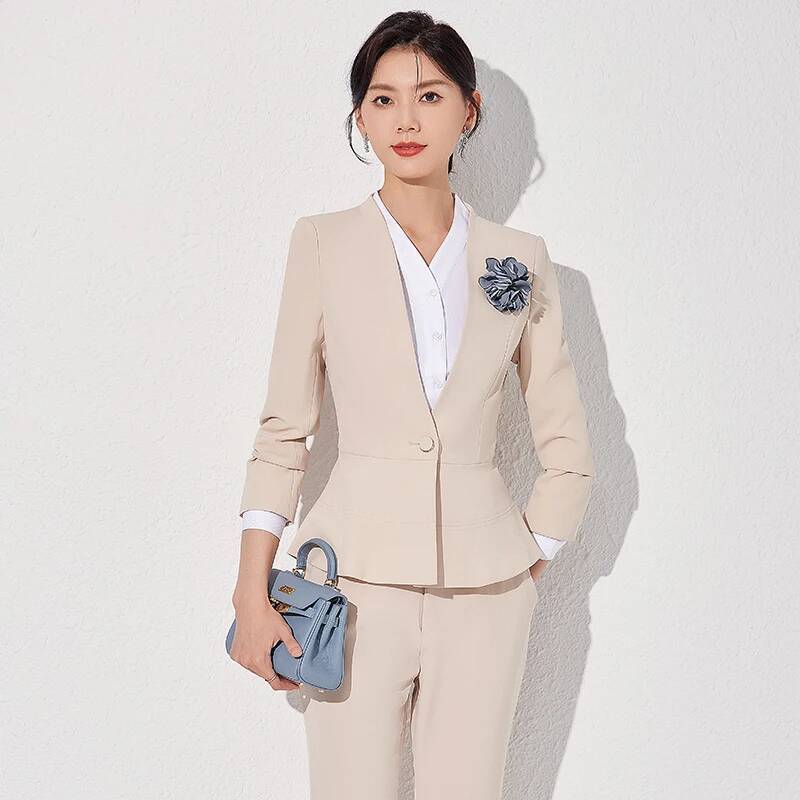 ชุดสูททำงานผู้หญิง สไตล์ทางการ - Women Formal Wear Interview บทวิจารณ์และราคา