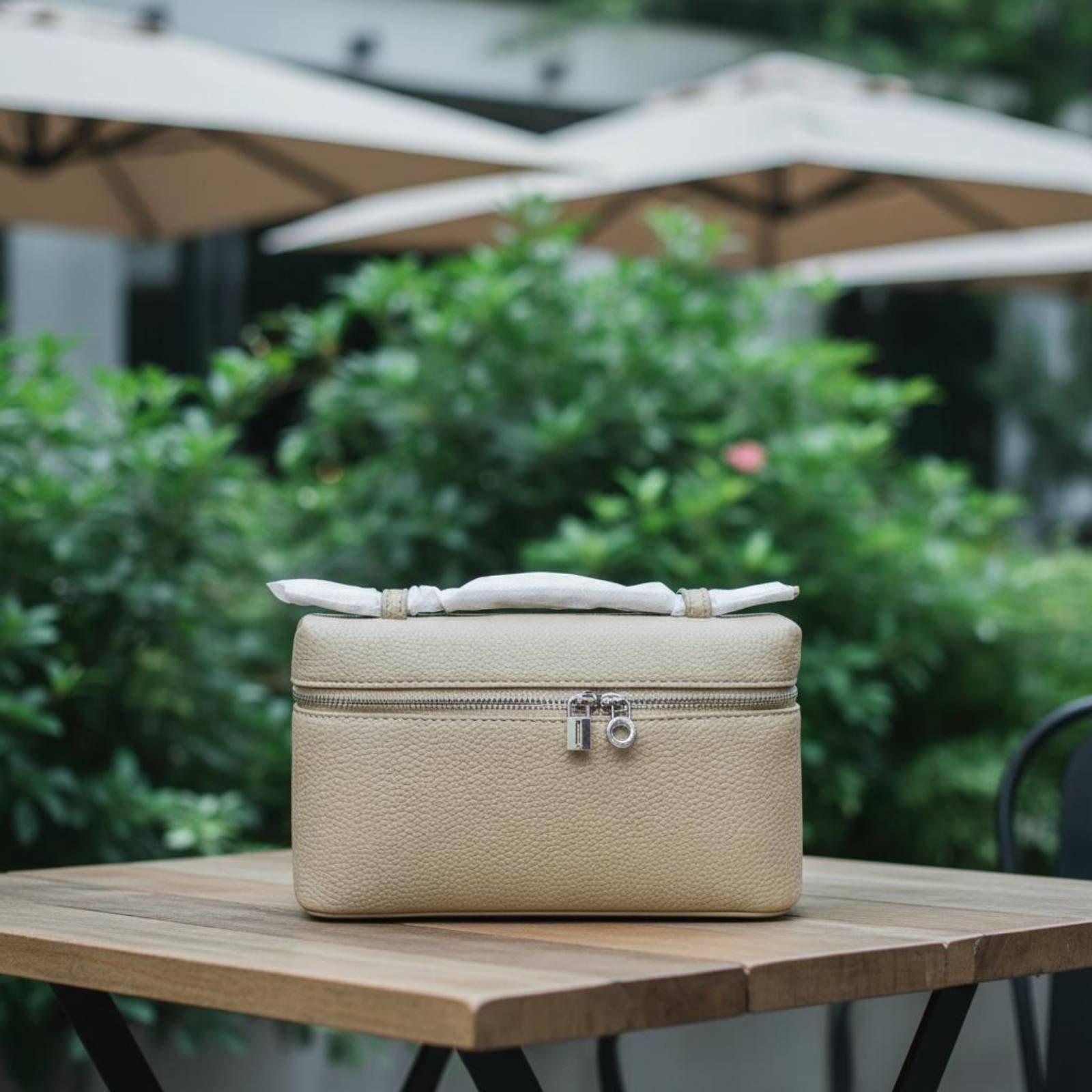 กระเป๋าถือทรงกล่องสำหรับผู้หญิ - Structured Handbag Work บทวิจารณ์และราคา