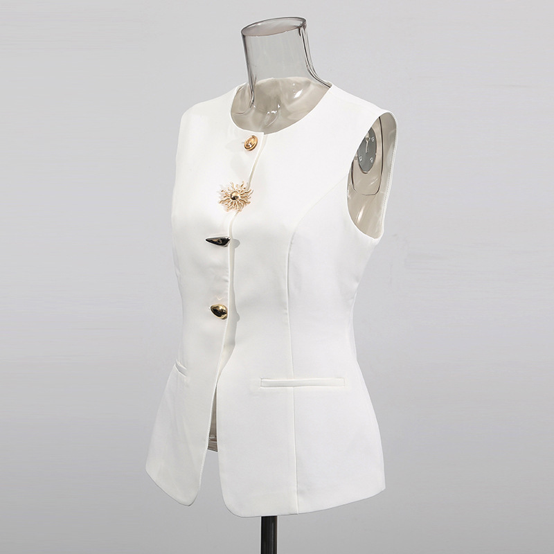 เสื้อกั๊กคอโอสีขาว กระดุมสีทอง - Women Formal Wear Vest บทวิจารณ์และราคา