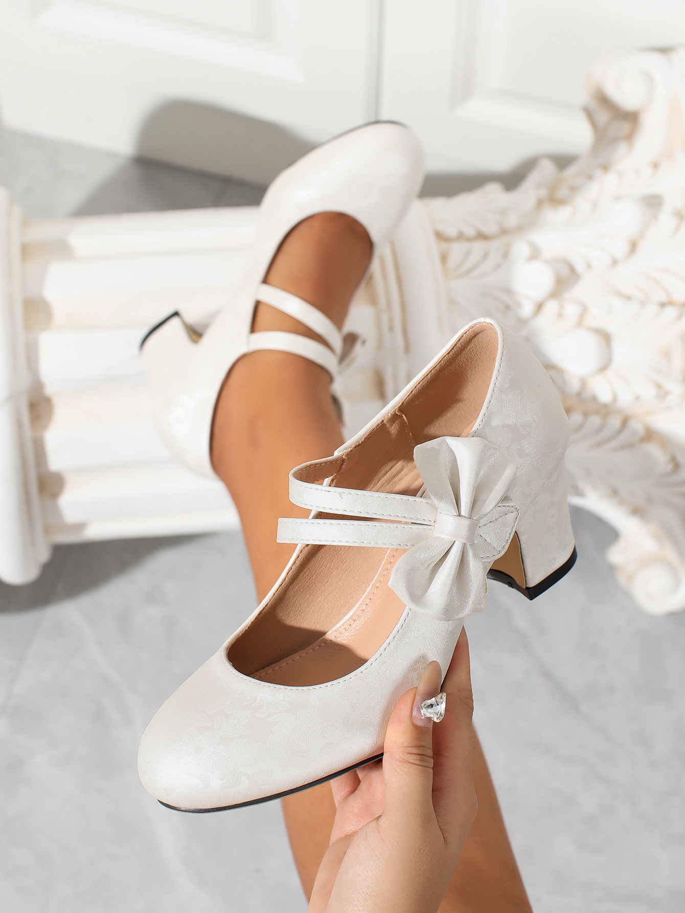 รองเท้าผู้หญิงไซส์ใหญ่ แบบมีโบ - Women Formal Wear Heels บทวิจารณ์และราคา