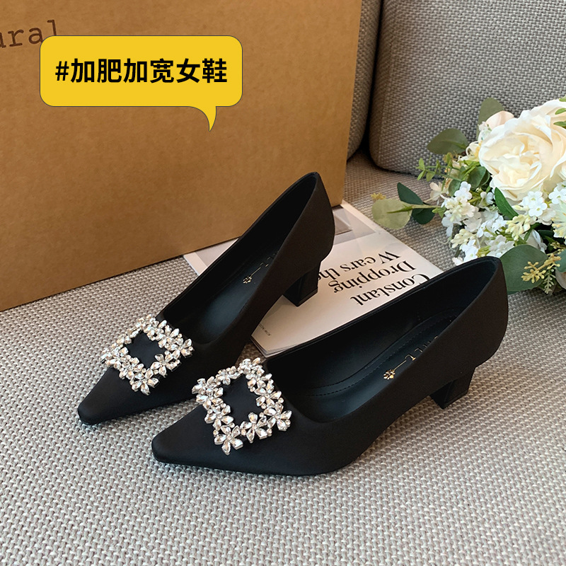 รองเท้าส้นสูงหัวแหลมผ้าซาตินสี - Women Formal Wear Heels บทวิจารณ์และราคา
