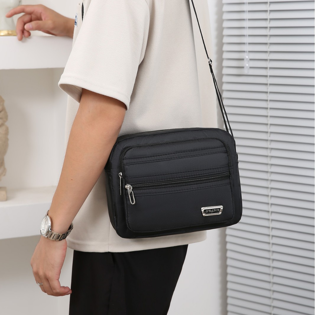 กระเป๋าสะพายไหล่ผู้ชายกันน้ำ อ - Structured Handbag Work บทวิจารณ์และราคา