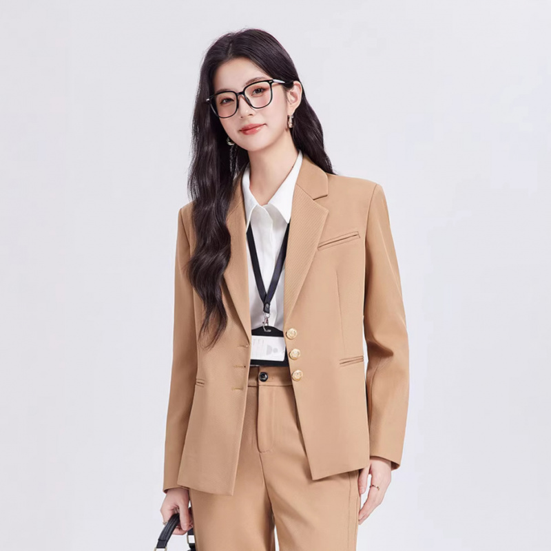 ชุดสูทผู้หญิงสีกากี ระดับไฮเอน - Women Formal Wear Interview บทวิจารณ์และราคา